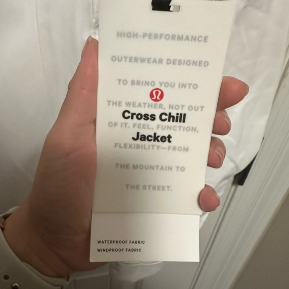 Lululemon rain jacket NWT - Picture 5 of 5